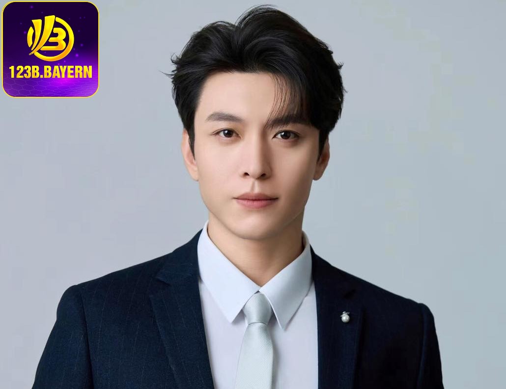 Ông đóng vai trò quan trọng trong phát triển nhà cái